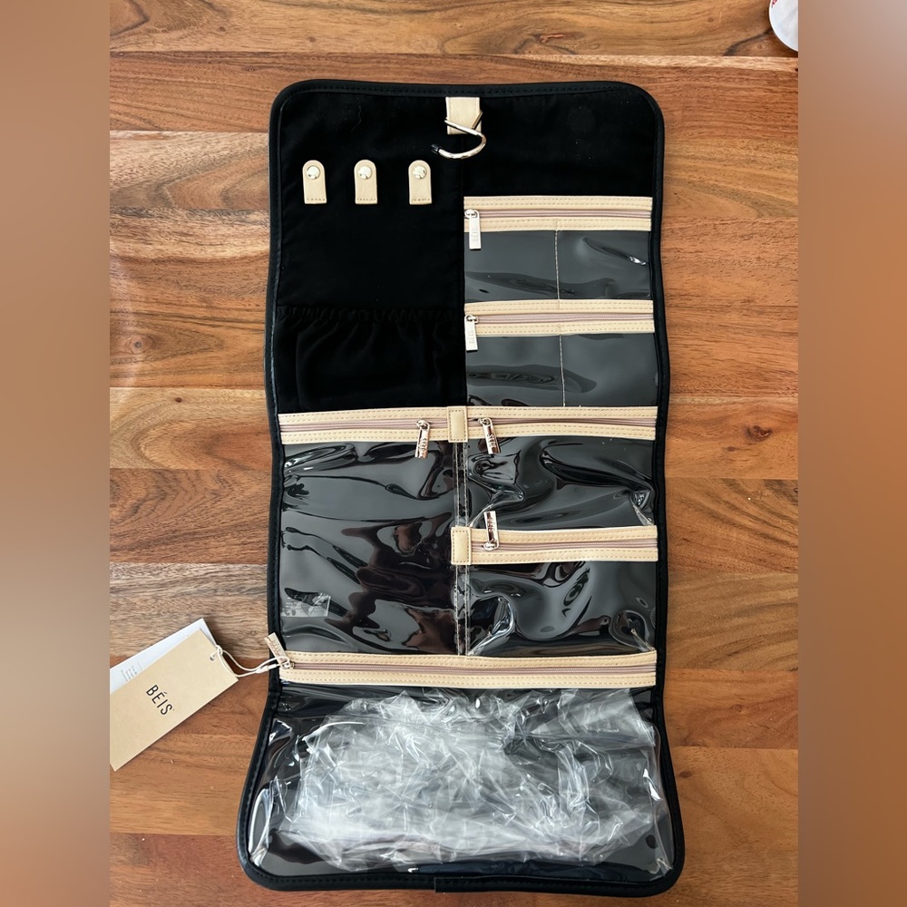 Beis Hanging jewelry case
